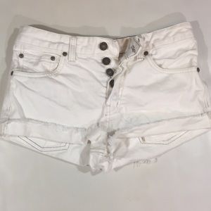 Free People frayed denim white shorts sz 26